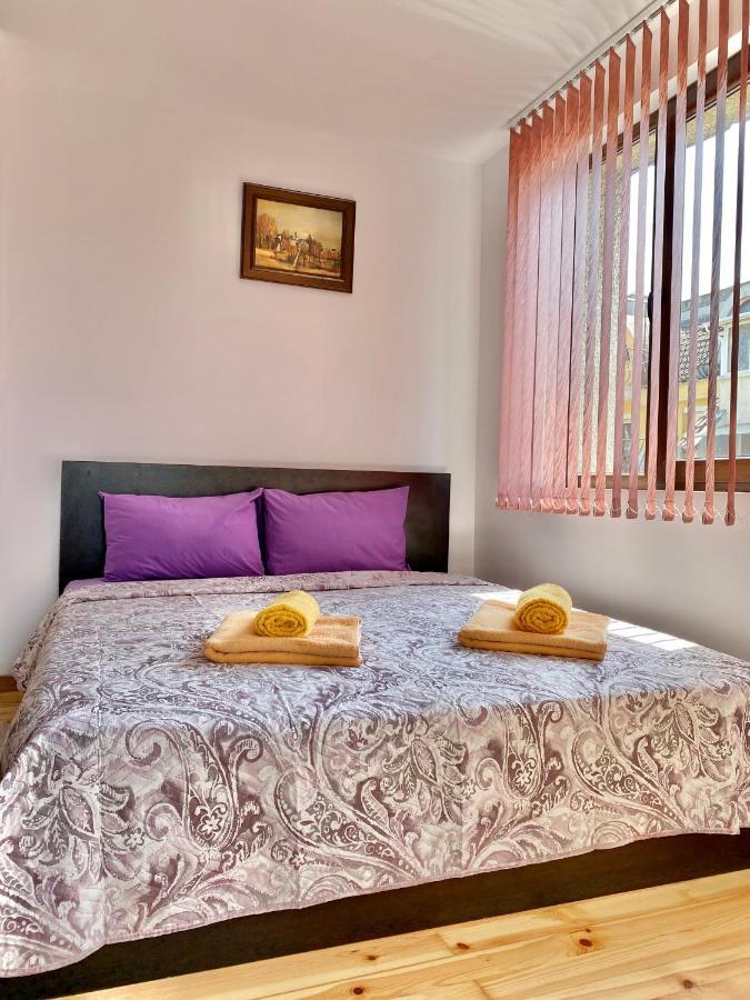 Bright Central Studio For 4 In Burgas Exteriör bild
