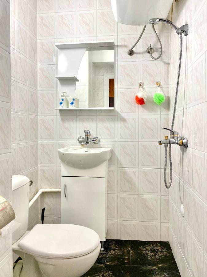 Bright Central Studio For 4 In Burgas Exteriör bild