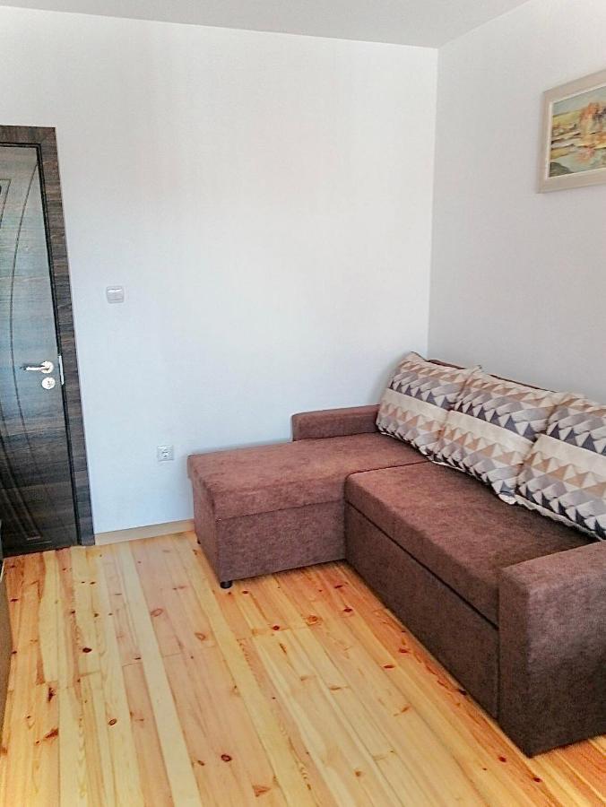 Bright Central Studio For 4 In Burgas Exteriör bild